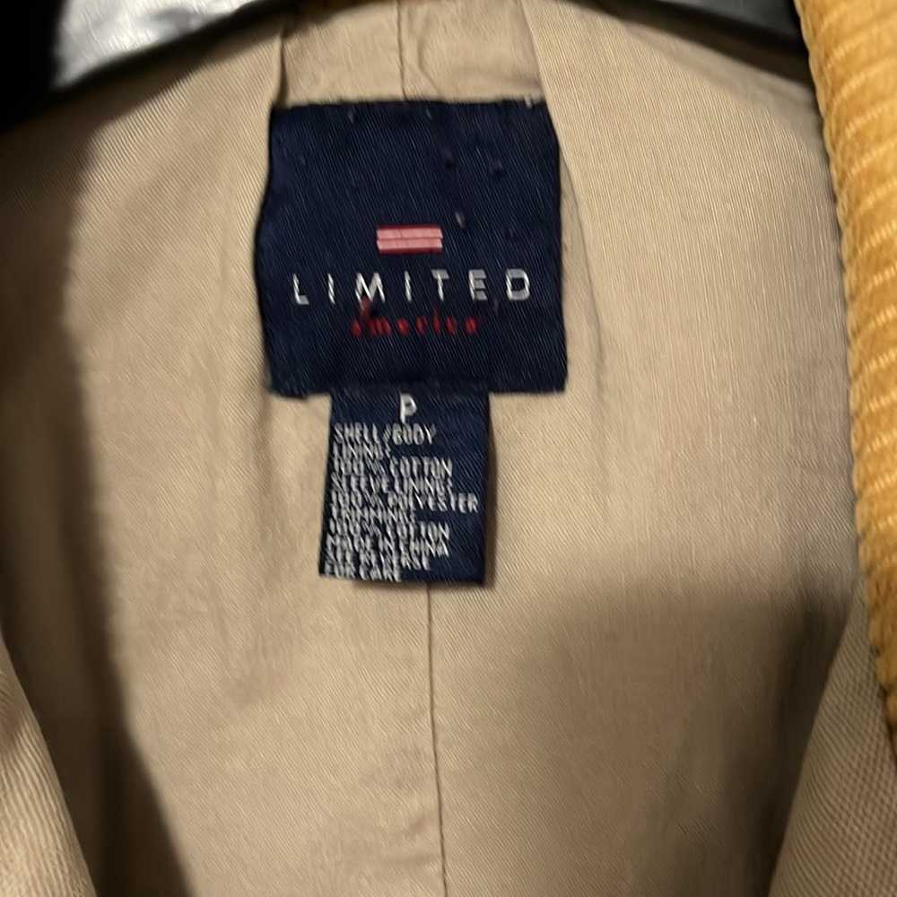 Jacket - Picture 3 of 6